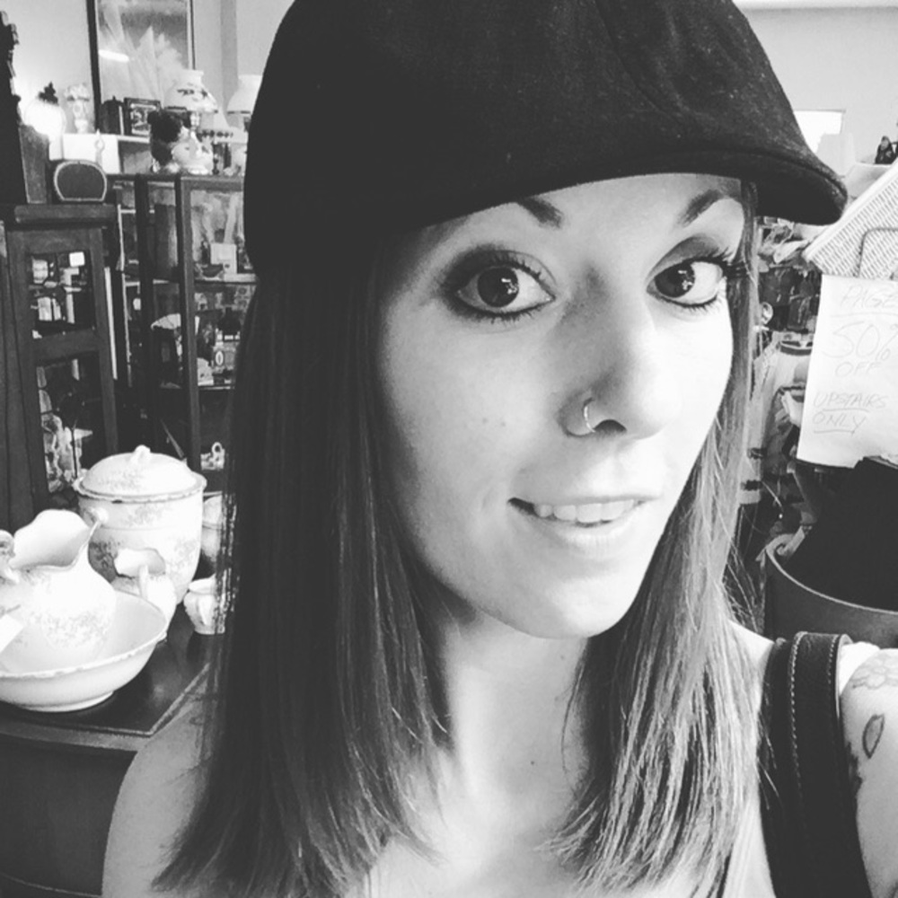 ✨Hi, I'm Jamie✨ - Picture 2 of 10